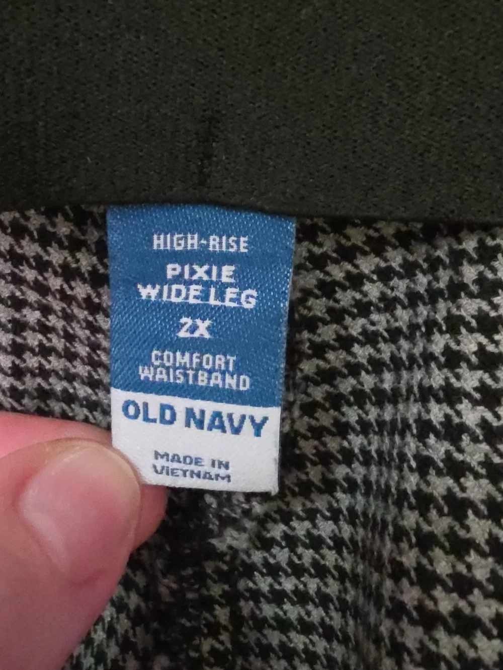 2X Old Navy Black & Gray Houndstooth High Rise Pixie Wide Leg Trouser